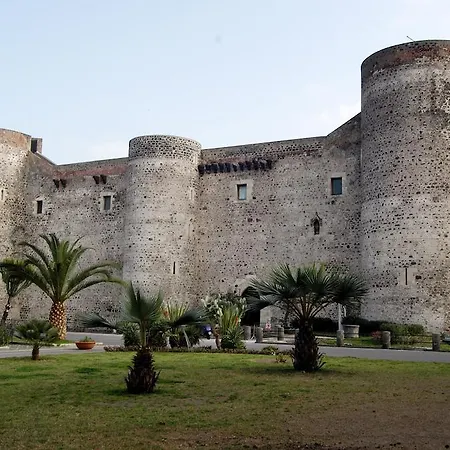 Agora Ostello *